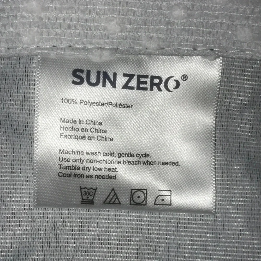 SUN ZERO 2 PANELS gray white textured